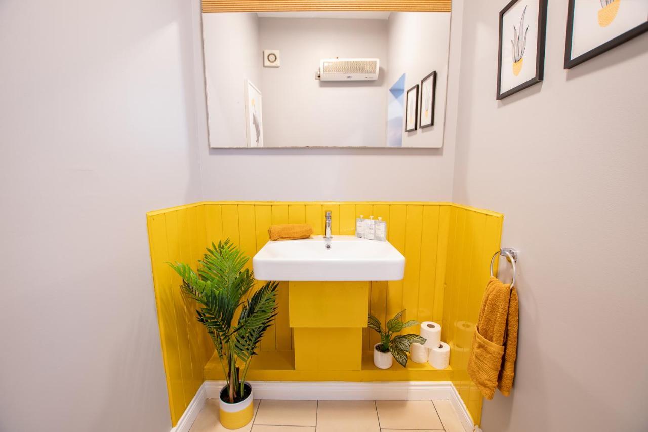 The Yellow Door By Shortstays 더블린 외부 사진
